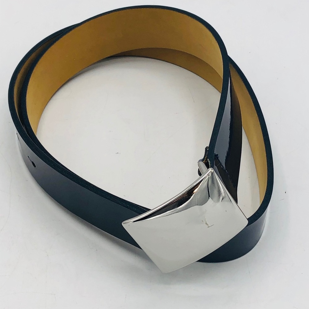 NWOT BANANA REPUBLIC BLUE BELT